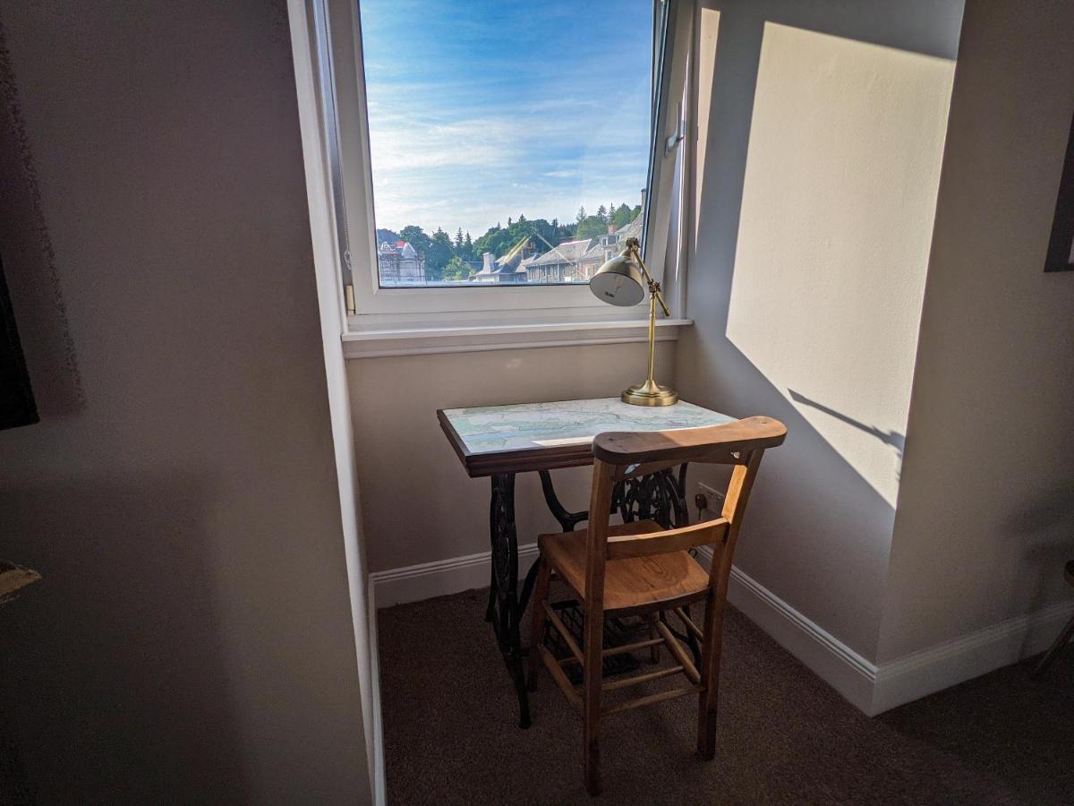 Beautiful Spacious Central Flat, Pitlochry Exteriör bild